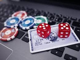 Filipino player accessing okay bet Casino games on a mobile browser